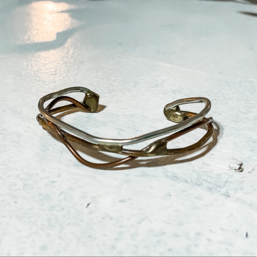 3-tone metal bracelet